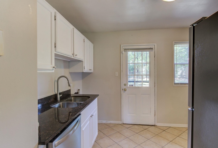 4966 VERNE RD, Memphis, Tennessee 38117, 3 Bedrooms Bedrooms, 5 Rooms Rooms,1 BathroomBathrooms,Rental Properties,For Sale,VERNE,10225100