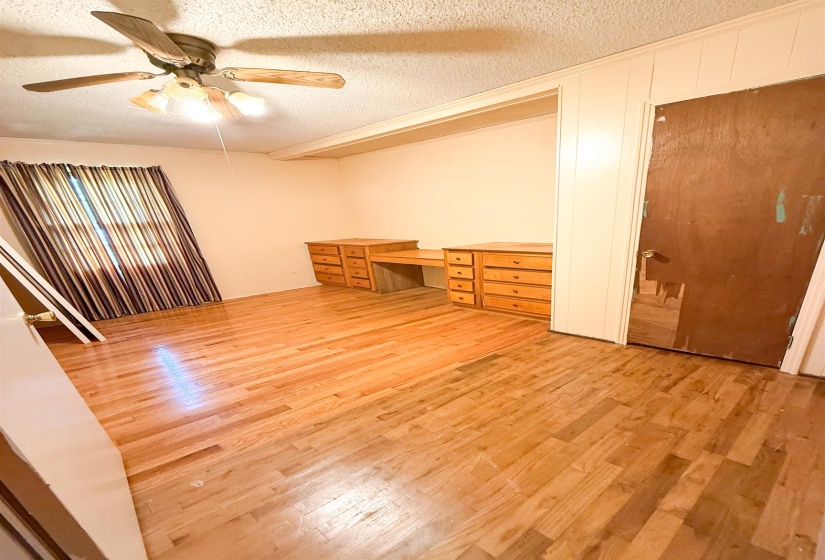 Wood-finish flooring throughout