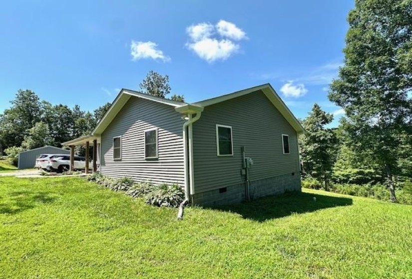 2082 AIRPORT RIDGE RD, Linden, Tennessee 37096, 3 Bedrooms Bedrooms, 7 Rooms Rooms,2 BathroomsBathrooms,Residential,For Sale,AIRPORT RIDGE,10225085