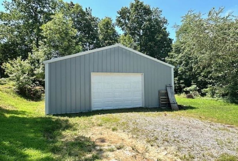 2082 AIRPORT RIDGE RD, Linden, Tennessee 37096, 3 Bedrooms Bedrooms, 7 Rooms Rooms,2 BathroomsBathrooms,Residential,For Sale,AIRPORT RIDGE,10225085