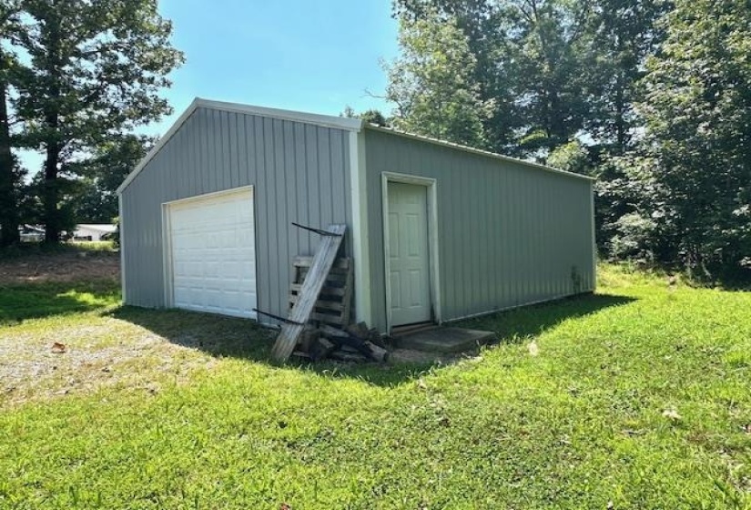 2082 AIRPORT RIDGE RD, Linden, Tennessee 37096, 3 Bedrooms Bedrooms, 7 Rooms Rooms,2 BathroomsBathrooms,Residential,For Sale,AIRPORT RIDGE,10225085