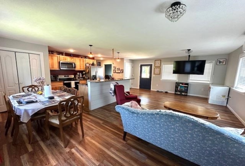 2082 AIRPORT RIDGE RD, Linden, Tennessee 37096, 3 Bedrooms Bedrooms, 7 Rooms Rooms,2 BathroomsBathrooms,Residential,For Sale,AIRPORT RIDGE,10225085