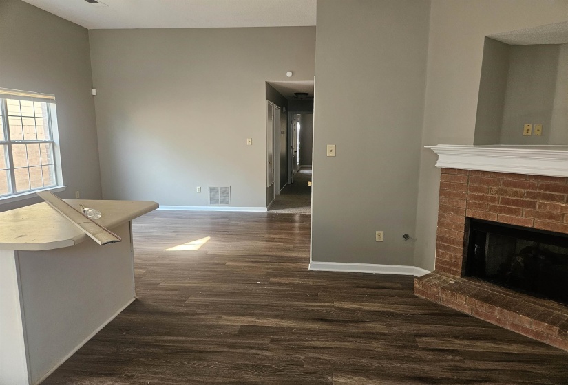 6690 WHITTEN PINE DR, Memphis, Tennessee 38134, 2 Bedroom Bedrooms, 6 Room Rooms,2 BathroomBathrooms,Residential,For Sale,WHITTEN PINE,0,10225087