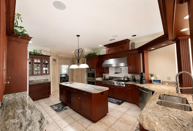 3770 PLANTERS VIEW RD, Bartlett, Tennessee 38133, 5 Bedrooms Bedrooms, 11 Rooms Rooms,3.1 BathroomsBathrooms,Residential,For Sale,PLANTERS VIEW,10225096