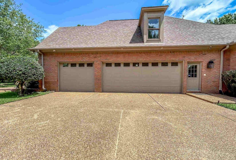 3770 PLANTERS VIEW RD, Bartlett, Tennessee 38133, 5 Bedrooms Bedrooms, 11 Rooms Rooms,3.1 BathroomsBathrooms,Residential,For Sale,PLANTERS VIEW,10225096