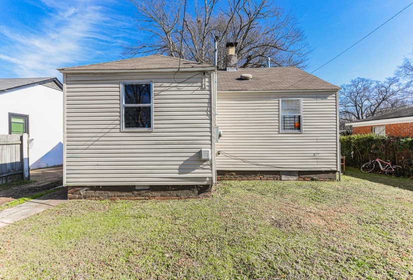 1023 PARKLAND RD, Memphis, Tennessee 38111, 2 Bedrooms Bedrooms, 6 Rooms Rooms,1 BathroomBathrooms,Residential,For Sale,PARKLAND,10225104