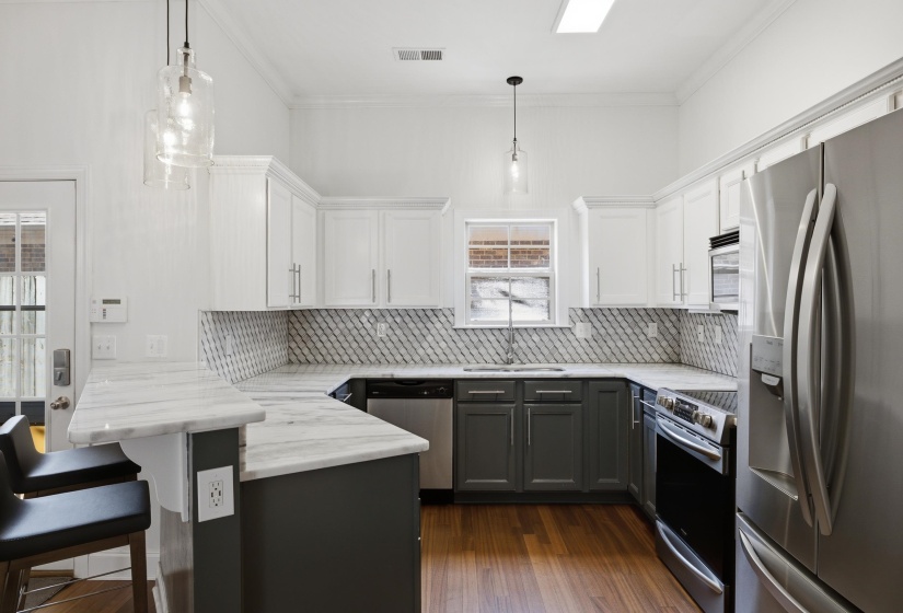 89 CAROLINA AVE, Memphis, Tennessee 38103, 2 Bedroom Bedrooms, 5 Room Rooms,2.1 BathroomBathrooms,Rental Properties,For Sale,CAROLINA,0,10225126