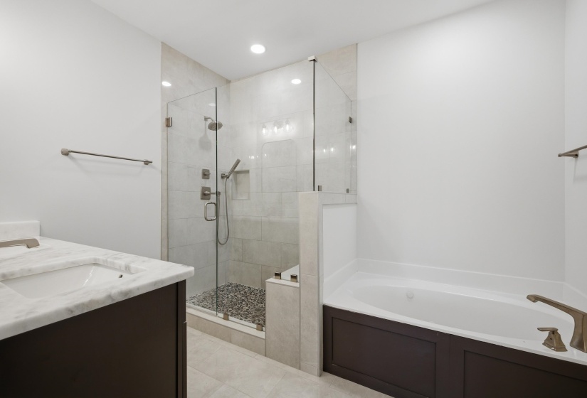 89 CAROLINA AVE, Memphis, Tennessee 38103, 2 Bedroom Bedrooms, 5 Room Rooms,2.1 BathroomBathrooms,Rental Properties,For Sale,CAROLINA,0,10225126
