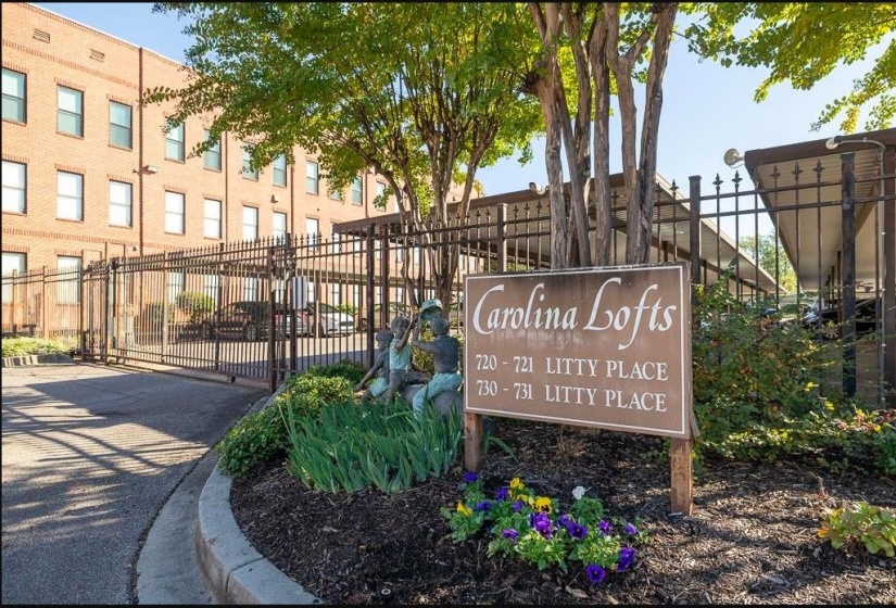 89 CAROLINA AVE, Memphis, Tennessee 38103, 2 Bedroom Bedrooms, 5 Room Rooms,2.1 BathroomBathrooms,Rental Properties,For Sale,CAROLINA,0,10225126