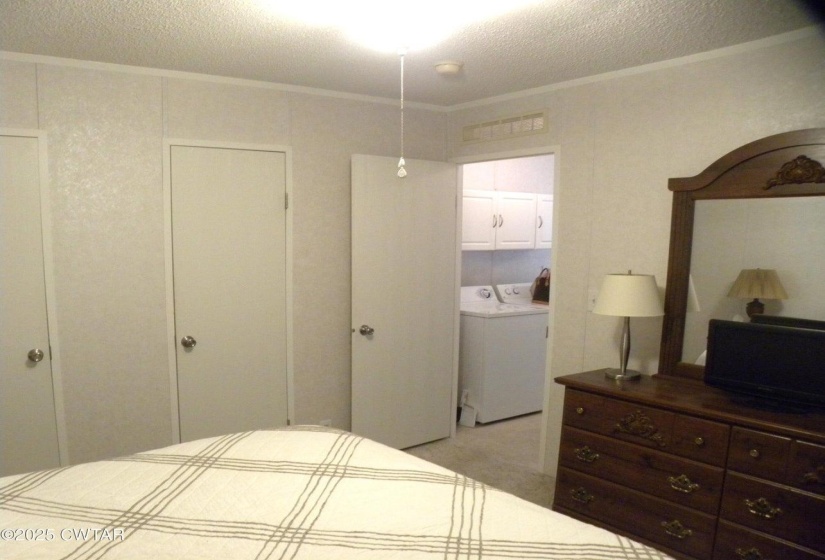 407 PEVAHOUSE CAMP CIR, Decaturville, Tennessee 38329, 1 Bedroom Bedrooms, 4 Rooms Rooms,1 BathroomBathrooms,Residential,For Sale,PEVAHOUSE CAMP,10217845