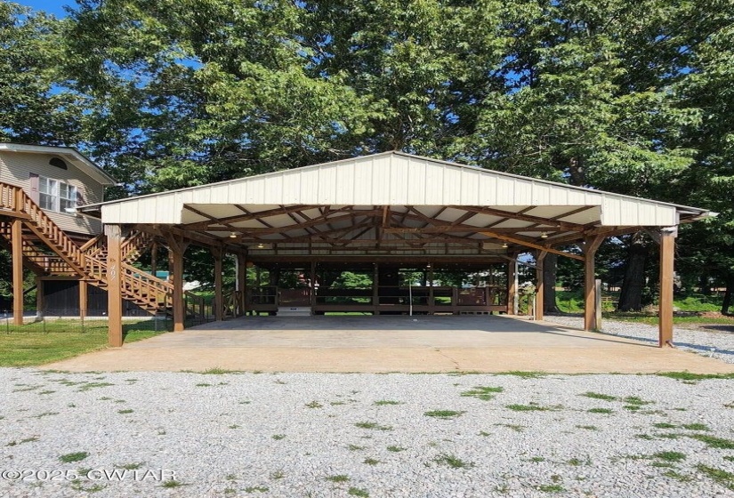 407 PEVAHOUSE CAMP CIR, Decaturville, Tennessee 38329, 1 Bedroom Bedrooms, 4 Rooms Rooms,1 BathroomBathrooms,Residential,For Sale,PEVAHOUSE CAMP,10217845