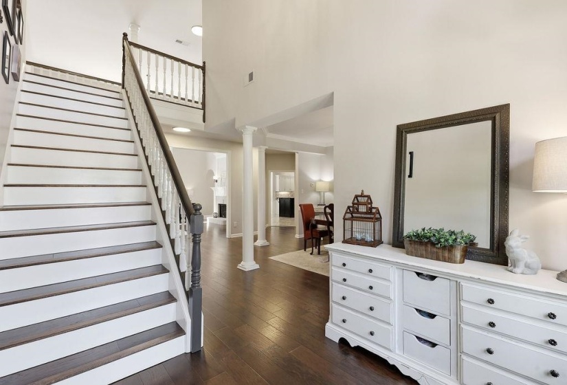 897 SURREY OAKS CV, Collierville, Tennessee 38017, 4 Bedrooms Bedrooms, 9 Rooms Rooms,3.1 BathroomsBathrooms,Residential,For Sale,SURREY OAKS,10225109