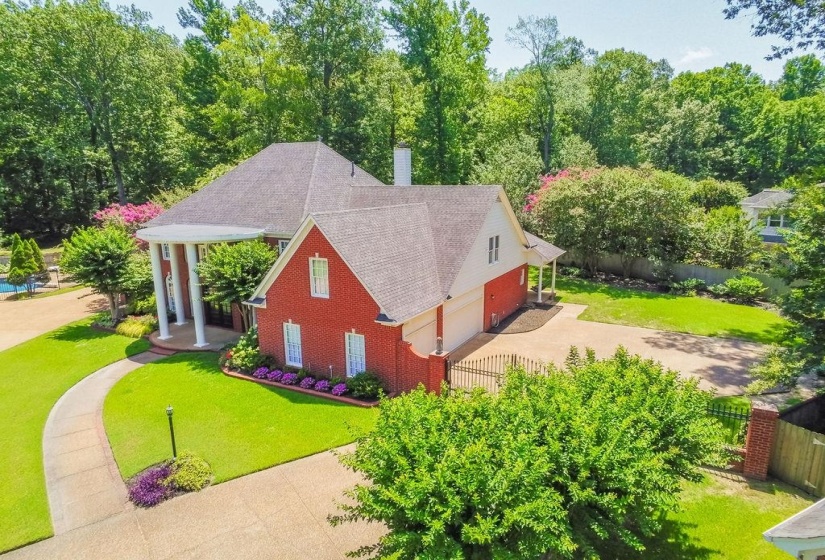 897 SURREY OAKS CV, Collierville, Tennessee 38017, 4 Bedrooms Bedrooms, 9 Rooms Rooms,3.1 BathroomsBathrooms,Residential,For Sale,SURREY OAKS,10225109