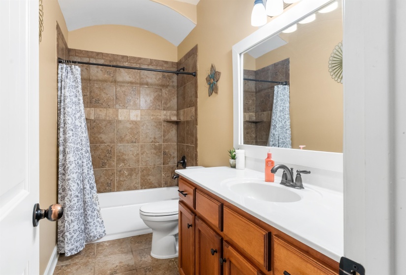 12675 CAMBRACREST LN, Arlington, Tennessee 38002, 5 Bedrooms Bedrooms, 9 Rooms Rooms,3 BathroomsBathrooms,Residential,For Sale,CAMBRACREST,10225114