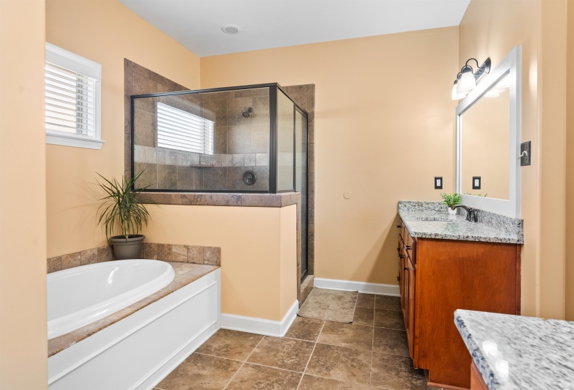 12675 CAMBRACREST LN, Arlington, Tennessee 38002, 5 Bedrooms Bedrooms, 9 Rooms Rooms,3 BathroomsBathrooms,Residential,For Sale,CAMBRACREST,10225114
