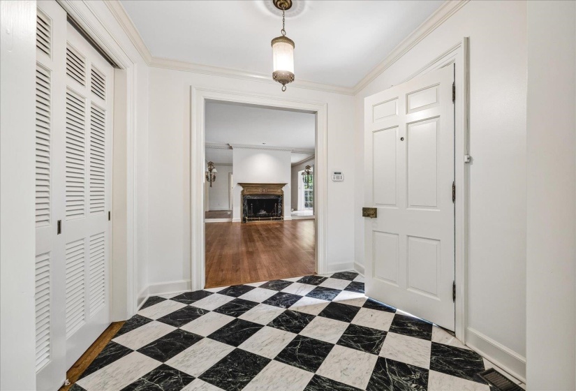 2923 MIDLAND AVE, Memphis, Tennessee 38111, 3 Bedrooms Bedrooms, 9 Rooms Rooms,2.1 BathroomsBathrooms,Residential,For Sale,MIDLAND,10225115