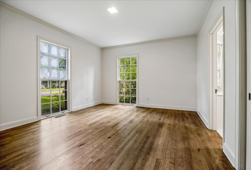2923 MIDLAND AVE, Memphis, Tennessee 38111, 3 Bedrooms Bedrooms, 9 Rooms Rooms,2.1 BathroomsBathrooms,Residential,For Sale,MIDLAND,10225115