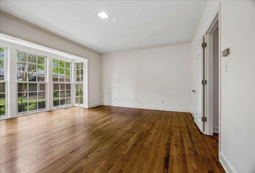 2923 MIDLAND AVE, Memphis, Tennessee 38111, 3 Bedrooms Bedrooms, 9 Rooms Rooms,2.1 BathroomsBathrooms,Residential,For Sale,MIDLAND,10225115