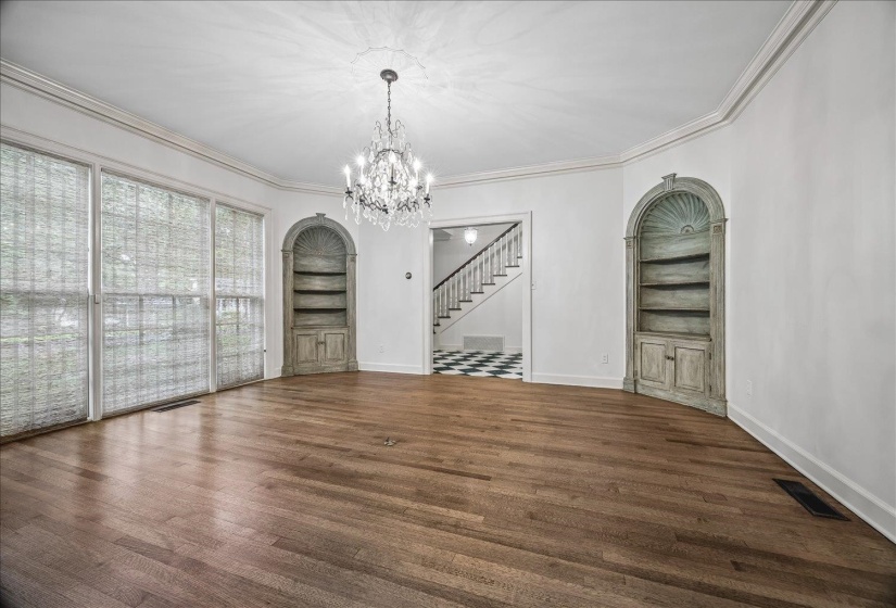 2923 MIDLAND AVE, Memphis, Tennessee 38111, 3 Bedrooms Bedrooms, 9 Rooms Rooms,2.1 BathroomsBathrooms,Residential,For Sale,MIDLAND,10225115