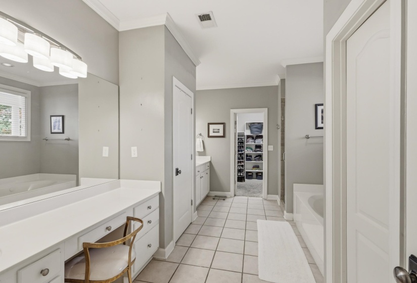 1481 KIMBROUGH RD, Germantown, Tennessee 38138, 3 Bedrooms Bedrooms, 8 Rooms Rooms,2.1 BathroomsBathrooms,Residential,For Sale,KIMBROUGH,10225121