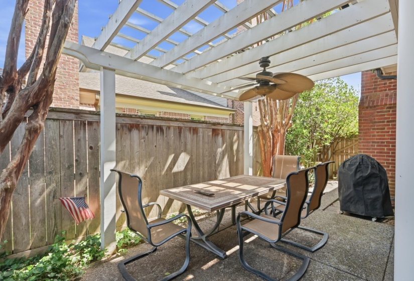1481 KIMBROUGH RD, Germantown, Tennessee 38138, 3 Bedrooms Bedrooms, 8 Rooms Rooms,2.1 BathroomsBathrooms,Residential,For Sale,KIMBROUGH,10225121