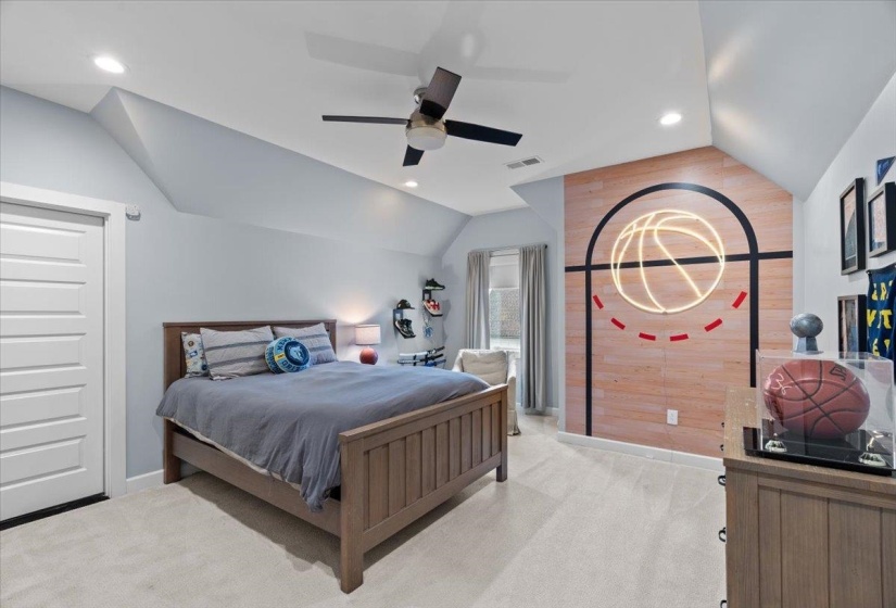 3197 CHAPEL WOODS CV, Germantown, Tennessee 38139, 5 Bedrooms Bedrooms, 11 Rooms Rooms,5.1 BathroomsBathrooms,Residential,For Sale,CHAPEL WOODS,10225124