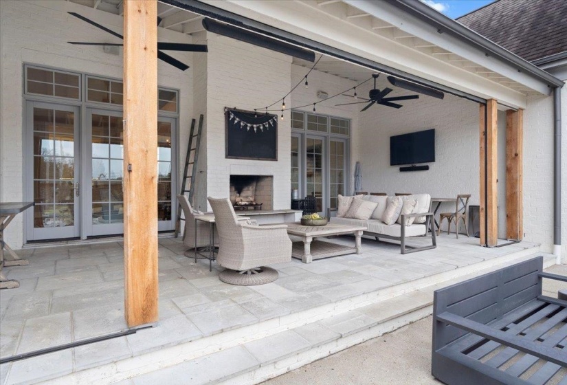 3197 CHAPEL WOODS CV, Germantown, Tennessee 38139, 5 Bedrooms Bedrooms, 11 Rooms Rooms,5.1 BathroomsBathrooms,Residential,For Sale,CHAPEL WOODS,10225124