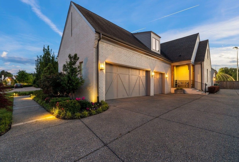 3197 CHAPEL WOODS CV, Germantown, Tennessee 38139, 5 Bedrooms Bedrooms, 11 Rooms Rooms,5.1 BathroomsBathrooms,Residential,For Sale,CHAPEL WOODS,10225124