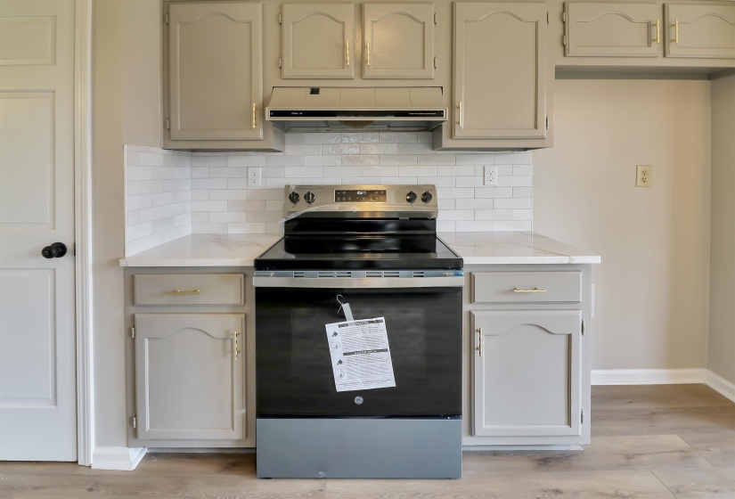 282 BENDIGO DR, Memphis, Tennessee 38018, 3 Bedrooms Bedrooms, 6 Rooms Rooms,2 BathroomsBathrooms,Residential,For Sale,BENDIGO,10225130