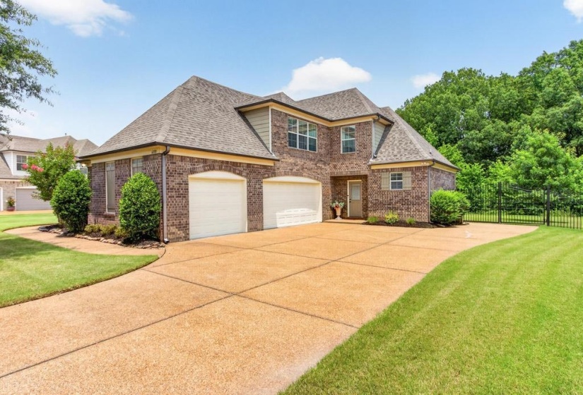 6000 BRANDON BROOK DR, Arlington, Tennessee 38002, 5 Bedrooms Bedrooms, 10 Rooms Rooms,3.1 BathroomsBathrooms,Residential,For Sale,BRANDON BROOK,10225131