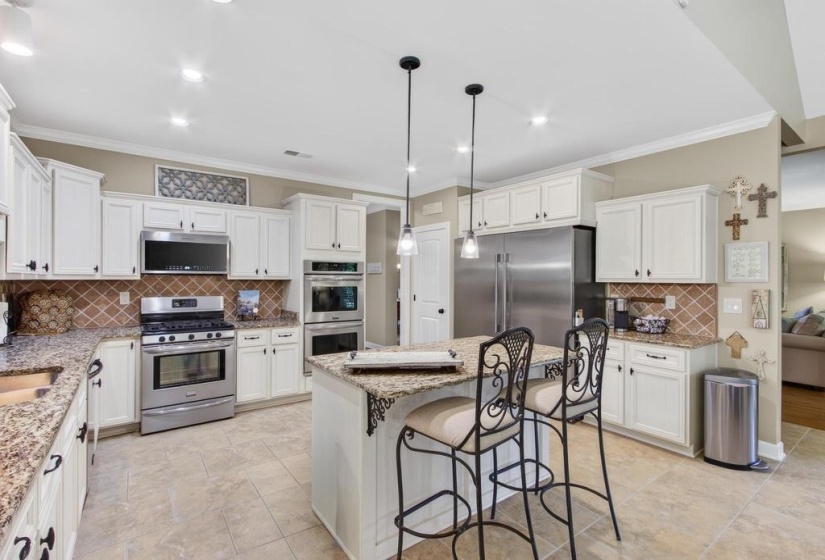 6000 BRANDON BROOK DR, Arlington, Tennessee 38002, 5 Bedrooms Bedrooms, 10 Rooms Rooms,3.1 BathroomsBathrooms,Residential,For Sale,BRANDON BROOK,10225131