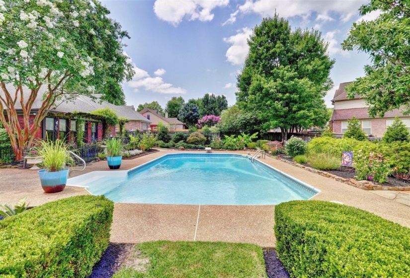 9668 LEEWARD SLOPES DR, Lakeland, Tennessee 38002-8192, 4 Bedroom Bedrooms, 9 Room Rooms,3.1 BathroomBathrooms,Residential,For Sale,LEEWARD SLOPES,0,10225145
