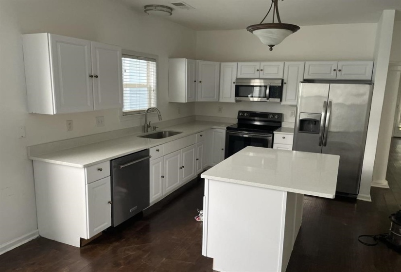 1173 ISLAND PL, Memphis, Tennessee 38103, 3 Bedroom Bedrooms, 6 Room Rooms,2.1 BathroomBathrooms,Residential,For Sale,ISLAND,0,10225147