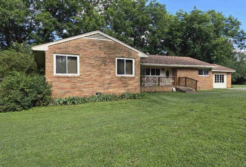 4260 BROADWAY RD, Bartlett, Tennessee 38002, 3 Bedroom Bedrooms, 8 Room Rooms,2 BathroomBathrooms,Residential,For Sale,BROADWAY,0,10225150