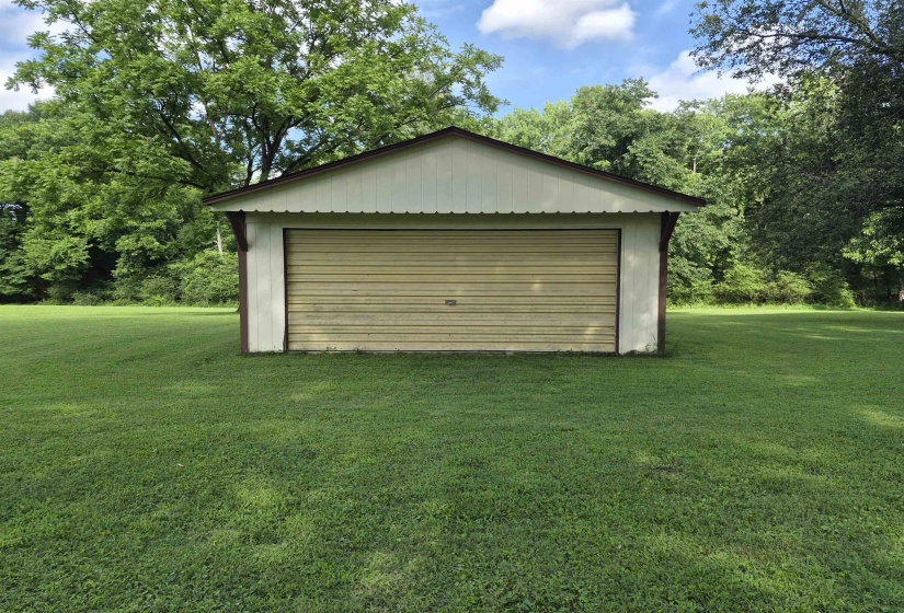 4260 BROADWAY RD, Bartlett, Tennessee 38002, 3 Bedroom Bedrooms, 8 Room Rooms,2 BathroomBathrooms,Residential,For Sale,BROADWAY,0,10225150