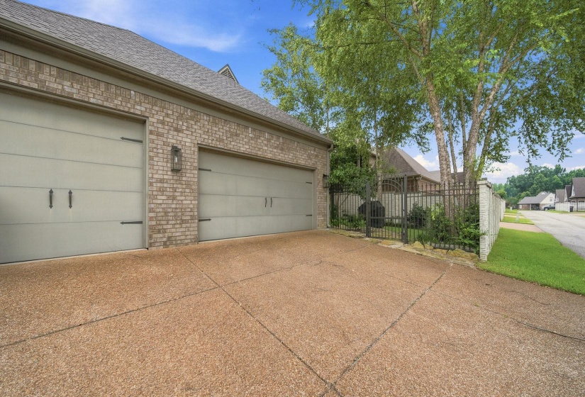 5309 SPRUCE VIEW LN, Lakeland, Tennessee 38002, 4 Bedroom Bedrooms, 10 Room Rooms,3.1 BathroomBathrooms,Residential,For Sale,SPRUCE VIEW,0,10225153