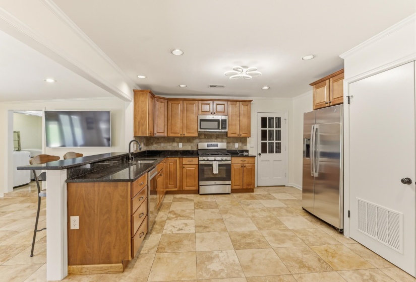 55 WHITESTATION RD, Memphis, Tennessee 38117, 4 Bedrooms Bedrooms, 9 Rooms Rooms,3 BathroomsBathrooms,Residential,For Sale,WHITESTATION,10225159