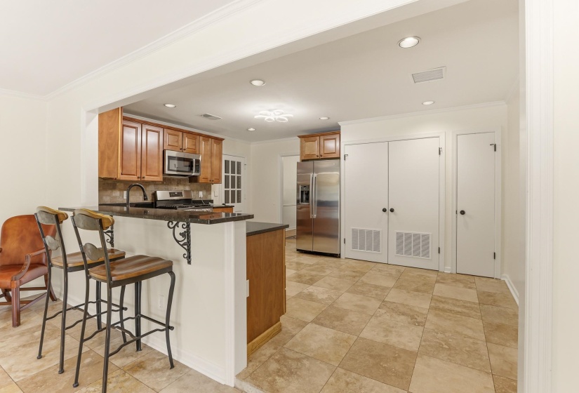 55 WHITESTATION RD, Memphis, Tennessee 38117, 4 Bedrooms Bedrooms, 9 Rooms Rooms,3 BathroomsBathrooms,Residential,For Sale,WHITESTATION,10225159