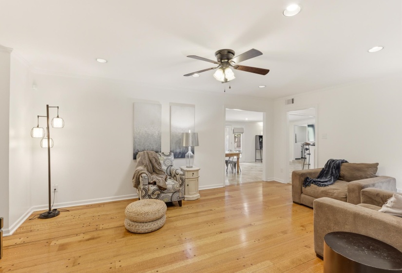 55 WHITESTATION RD, Memphis, Tennessee 38117, 4 Bedrooms Bedrooms, 9 Rooms Rooms,3 BathroomsBathrooms,Residential,For Sale,WHITESTATION,10225159