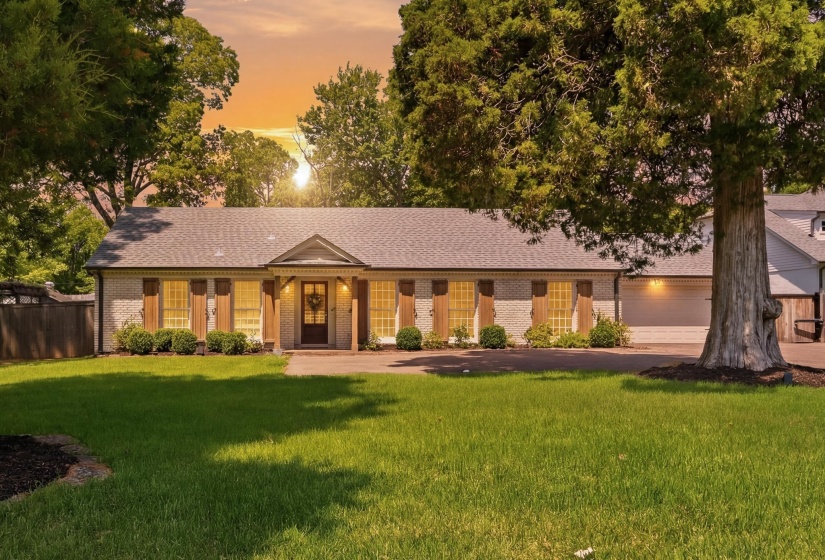 55 WHITESTATION RD, Memphis, Tennessee 38117, 4 Bedrooms Bedrooms, 9 Rooms Rooms,3 BathroomsBathrooms,Residential,For Sale,WHITESTATION,10225159