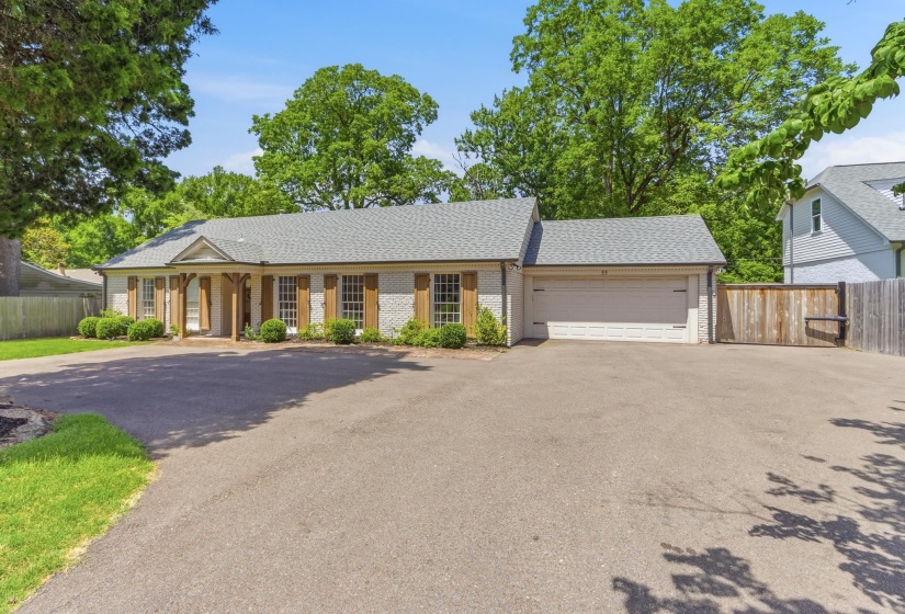55 WHITESTATION RD, Memphis, Tennessee 38117, 4 Bedrooms Bedrooms, 9 Rooms Rooms,3 BathroomsBathrooms,Residential,For Sale,WHITESTATION,10225159