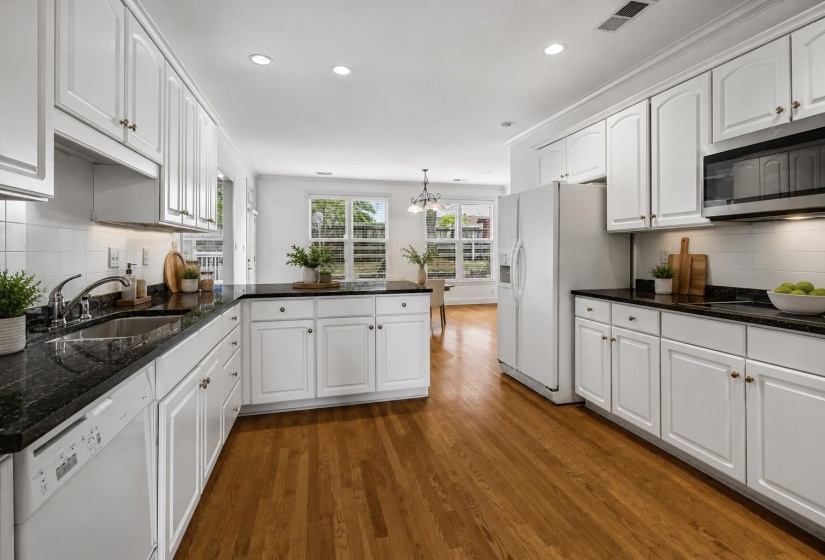 2195 HOUSTON PASS CV, Collierville, Tennessee 38139, 5 Bedroom Bedrooms, 9 Room Rooms,3.1 BathroomBathrooms,Residential,For Sale,HOUSTON PASS,0,10225160