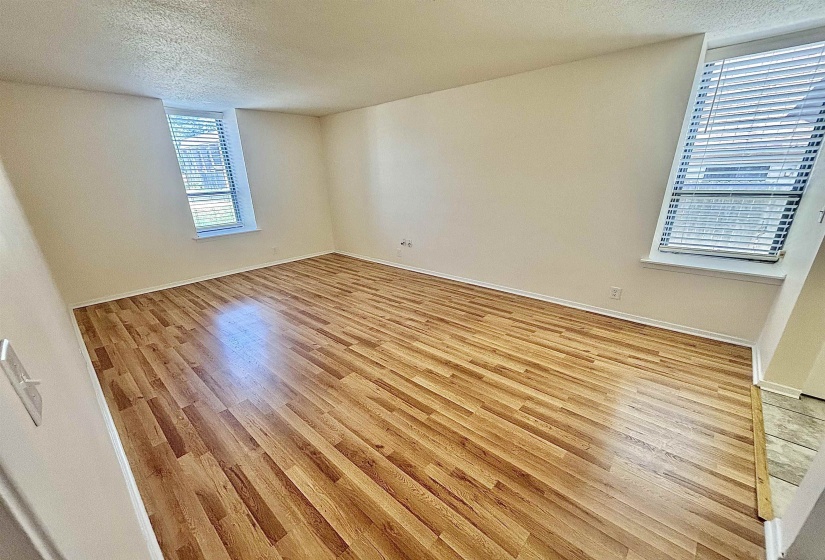 6588 POPLAR WOODS CIR, Germantown, Tennessee 38138, 2 Bedroom Bedrooms, 7 Room Rooms,2 BathroomBathrooms,Residential,For Sale,POPLAR WOODS,0,10225163