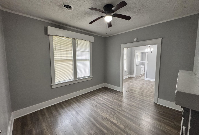3209 CHOCTAW AVE, Memphis, Tennessee 38111, 3 Bedrooms Bedrooms, 6 Rooms Rooms,1 BathroomBathrooms,Rental Properties,For Sale,CHOCTAW,10225184