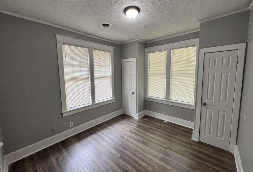 3209 CHOCTAW AVE, Memphis, Tennessee 38111, 3 Bedrooms Bedrooms, 6 Rooms Rooms,1 BathroomBathrooms,Rental Properties,For Sale,CHOCTAW,10225184