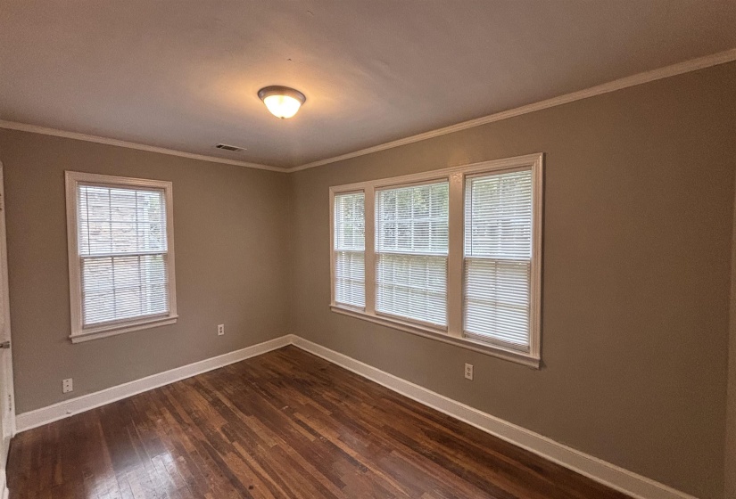 899 CHATWOOD ST, Memphis, Tennessee 38122, 2 Bedrooms Bedrooms, 5 Rooms Rooms,1 BathroomBathrooms,Rental Properties,For Sale,CHATWOOD,10225188