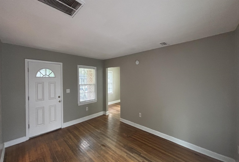 899 CHATWOOD ST, Memphis, Tennessee 38122, 2 Bedrooms Bedrooms, 5 Rooms Rooms,1 BathroomBathrooms,Rental Properties,For Sale,CHATWOOD,10225188