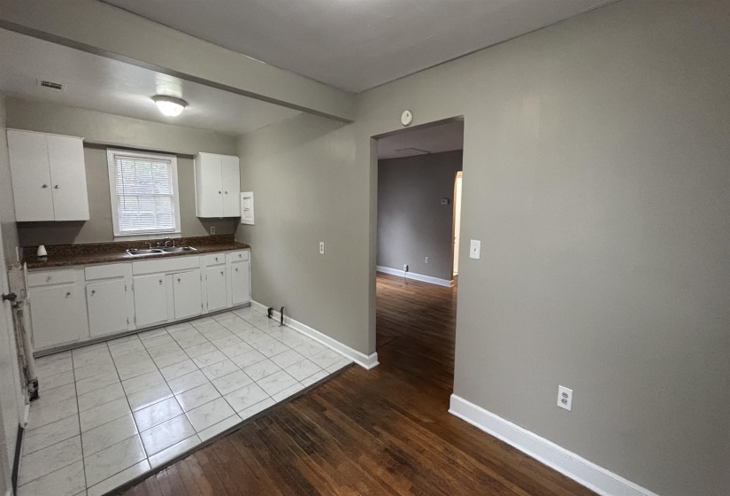 899 CHATWOOD ST, Memphis, Tennessee 38122, 2 Bedrooms Bedrooms, 5 Rooms Rooms,1 BathroomBathrooms,Rental Properties,For Sale,CHATWOOD,10225188