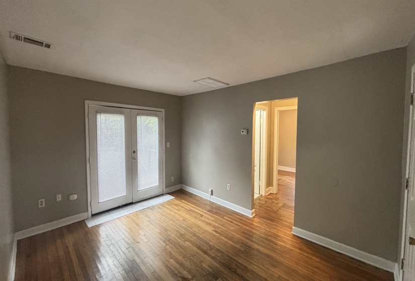 899 CHATWOOD ST, Memphis, Tennessee 38122, 2 Bedrooms Bedrooms, 5 Rooms Rooms,1 BathroomBathrooms,Rental Properties,For Sale,CHATWOOD,10225188