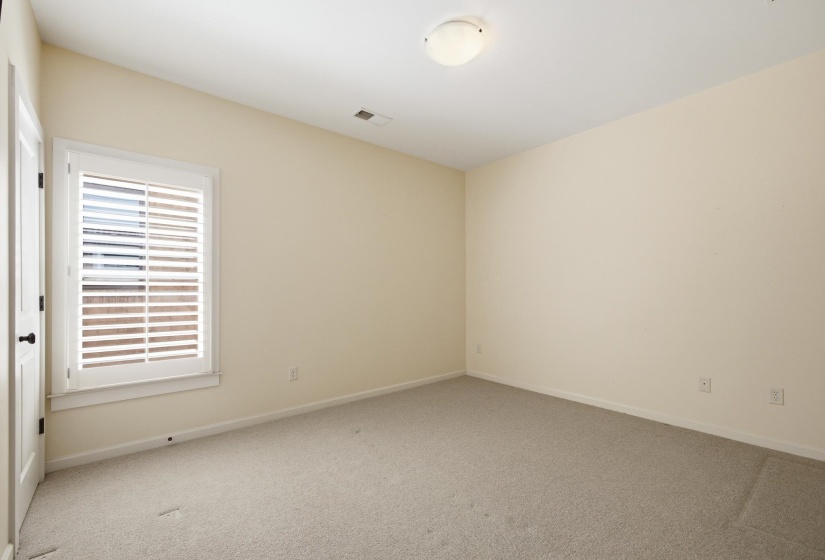 1999 ELZEY AVE, Memphis, Tennessee 38104, 3 Bedrooms Bedrooms, 8 Rooms Rooms,2.1 BathroomsBathrooms,Residential,For Sale,ELZEY,10224925
